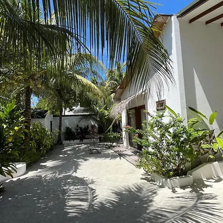 Villa Kudi Maldives Guest House Thulusdhoo-2